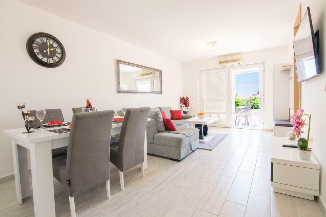 Lidija 2 Daire Makarska Dış mekan fotoğraf
